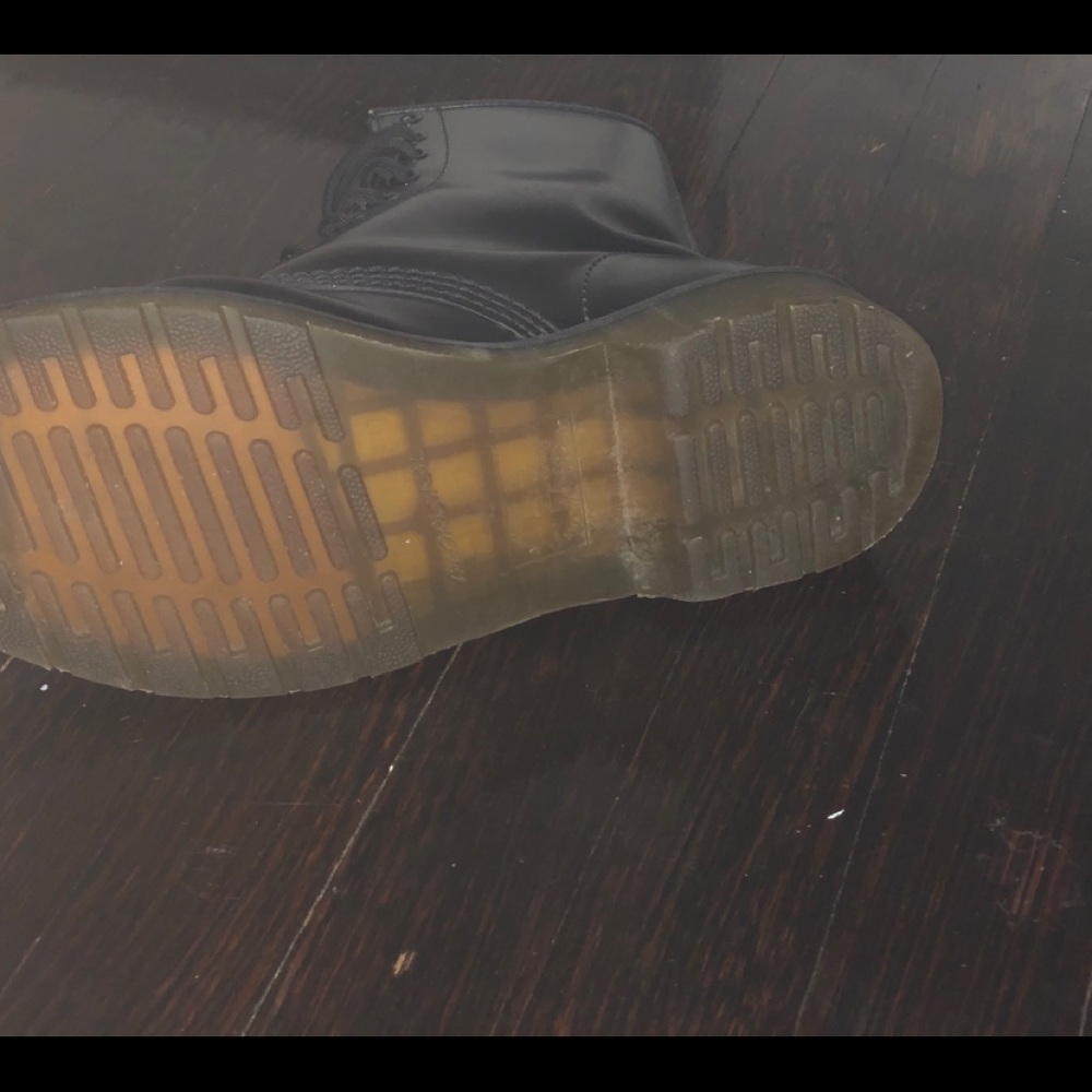 Doc Martens - Picture 3 of 5